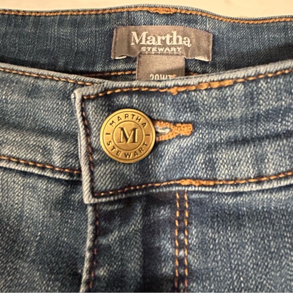 Martha Stewart Women’s Patchwork skinny jeans Size 20W, Medium Blue Denim - Picture 7 of 9